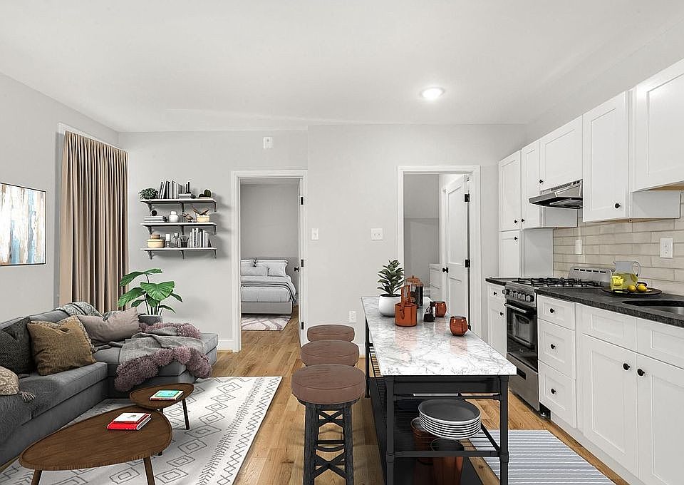 1st image of 1916 Poplar St #1S