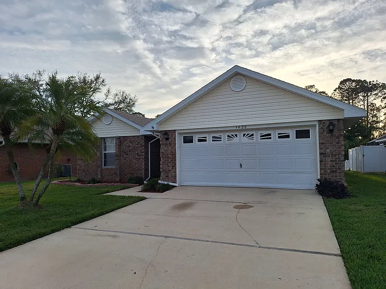 5426 Ward Lake Dr — Photo 2
