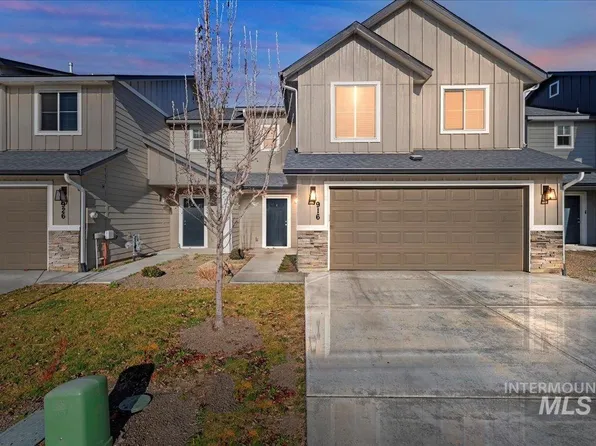 916 W Woodpine St, Meridian, ID 83646