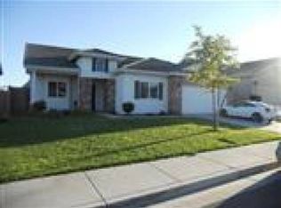 722 Mont Cliff Way, Livingston, CA