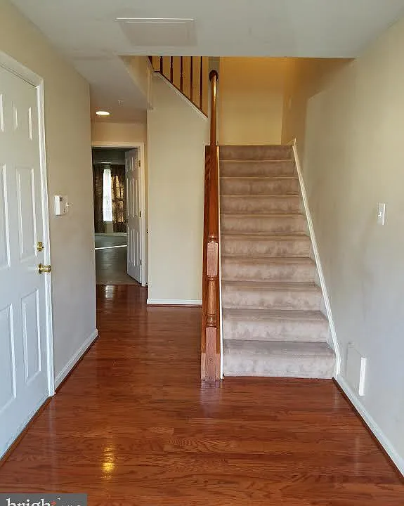 2424 Killarney Ter