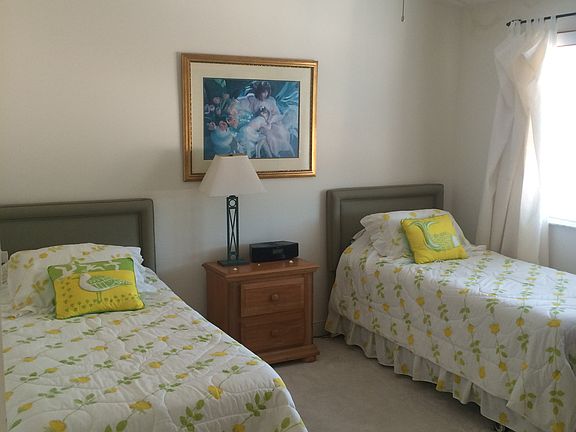 4th image of 2305 Hidden Lake Dr APT 4