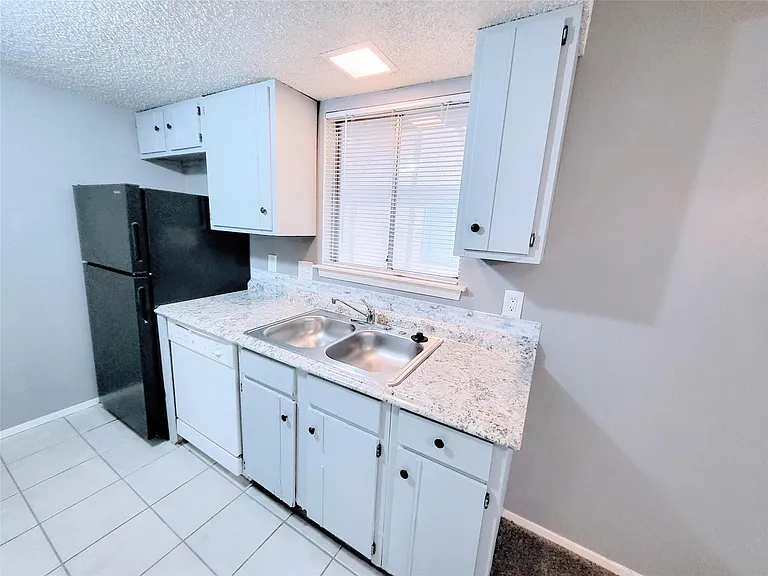 3429 Willowrun Dr #D — Photo 7