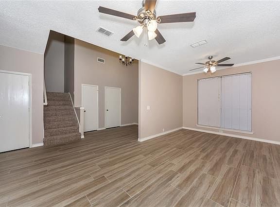 5th image of 775 Chestnut Dr