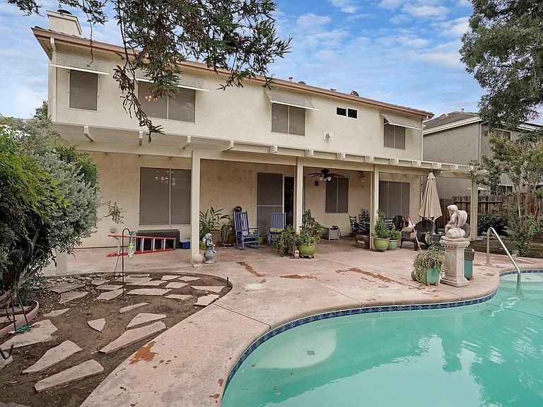 549 Glenbriar Cir — Photo 26