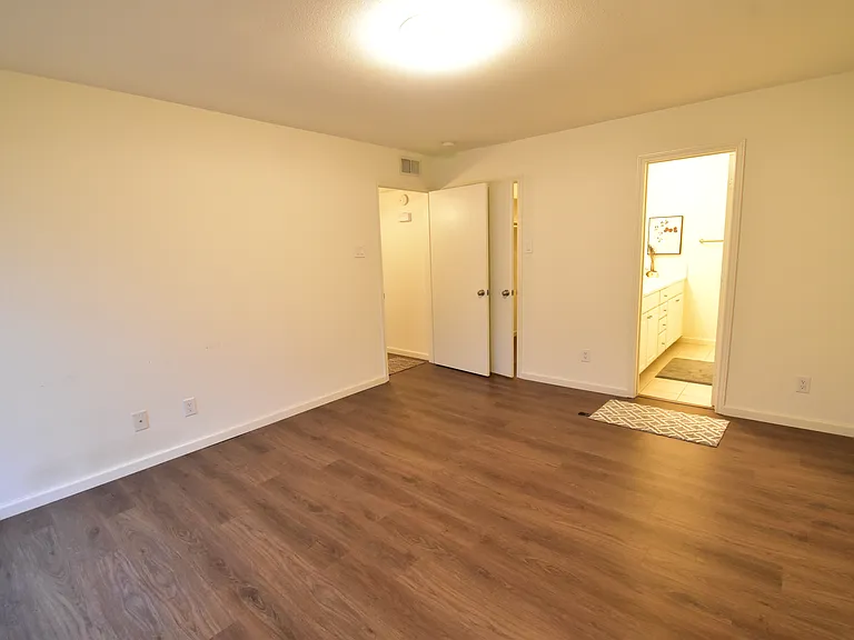 7525 Holly Hill Dr #58 — Photo 8