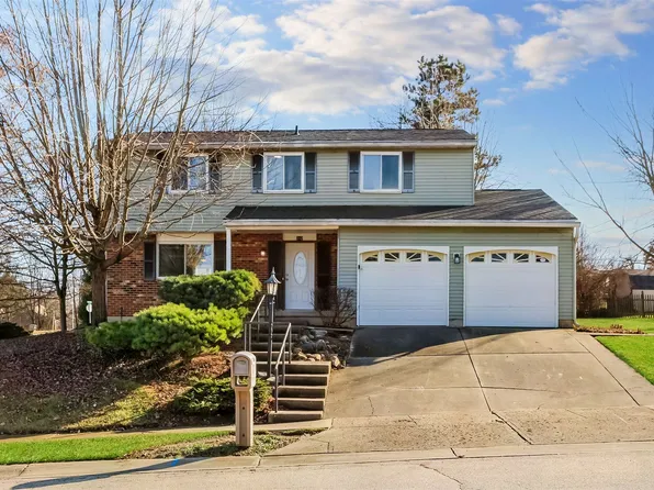 702 Jamestown Dr, Miamisburg, OH 45342