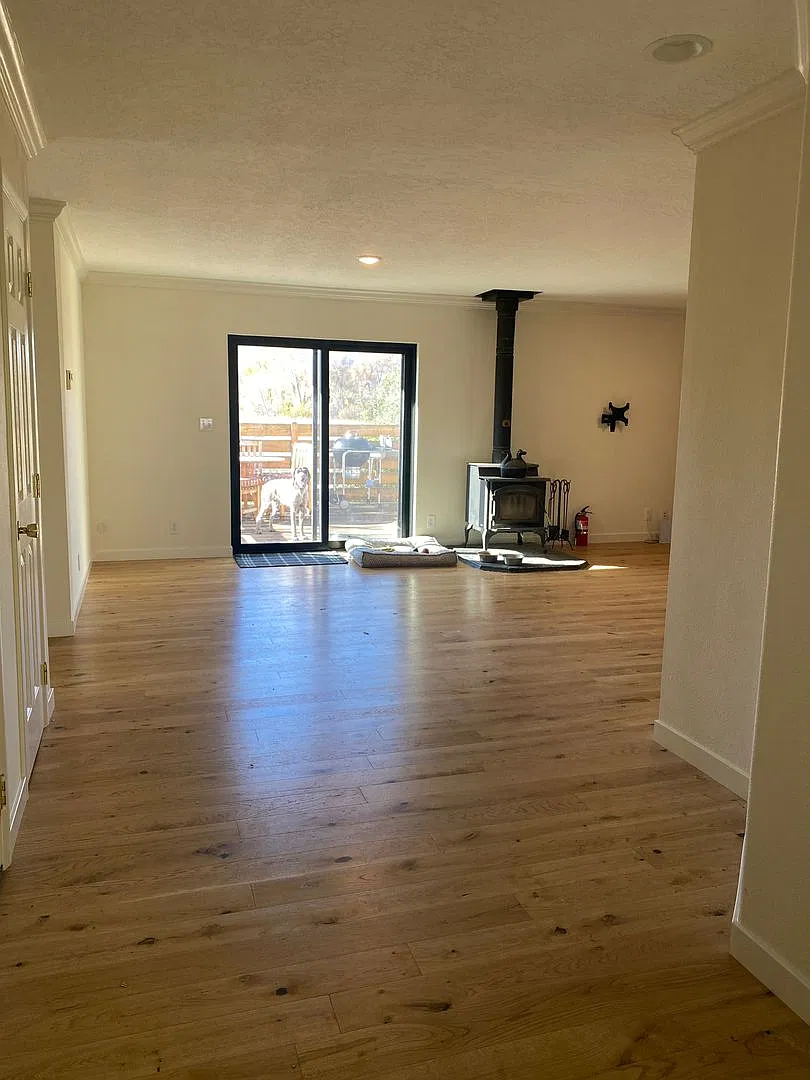 Charming downtown 3BR/2BA home in Victor — Photo 4