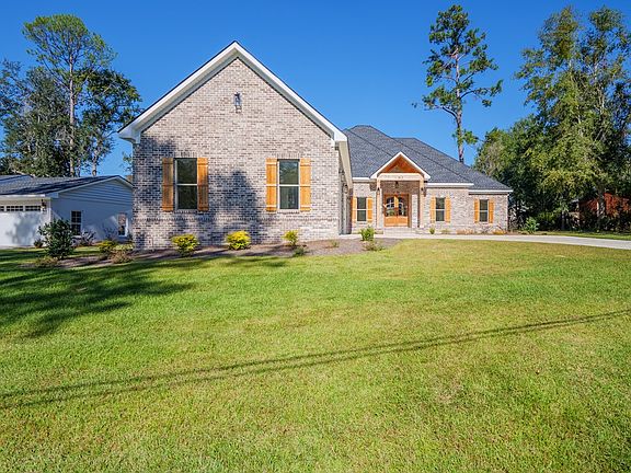 2nd image of 1112 Lake Dr