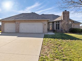 2528 W Westview St, Springfield, MO 65807