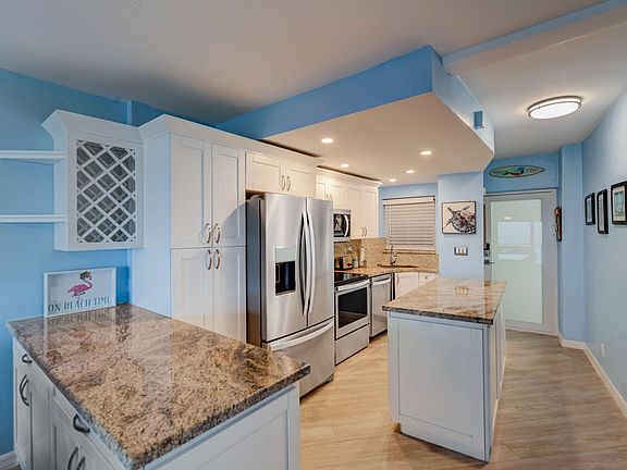 5th image of 710 N Ocean Boulevard #406
