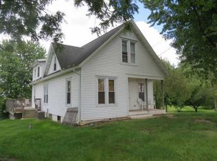 860 W Main St, Twin Lakes, WI 53181