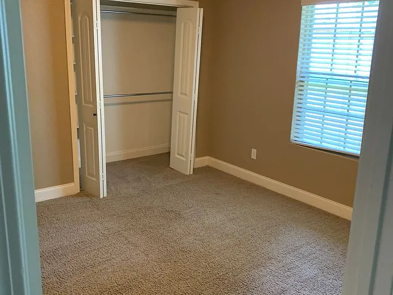 2476 Pleasant Willow Dr — Photo 8