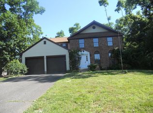 120 Malibu Dr, Eatontown, NJ
