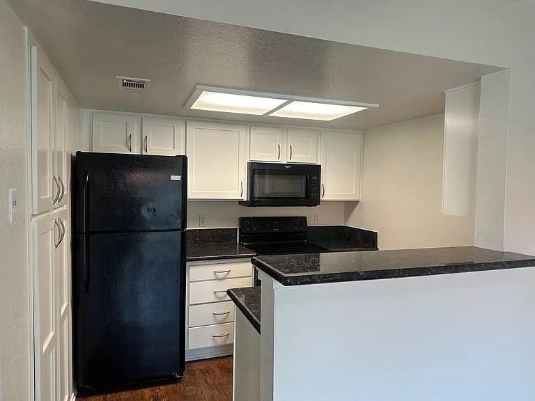 Corona Pointe Resort — Photo 154