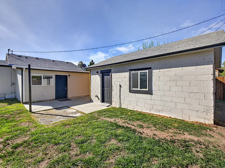 810 Smith Ave — Photo 4