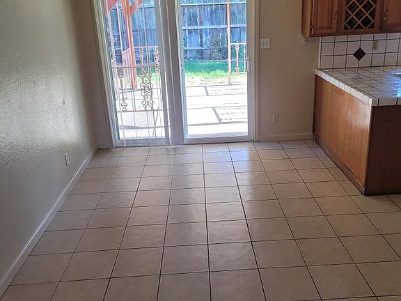 2nd image of 488 E Alan Ave