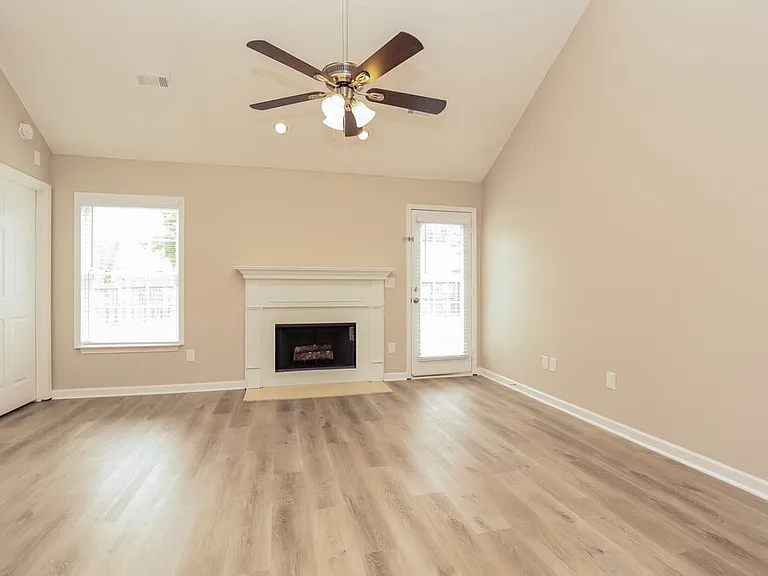 3012 Deer Trail Dr — Photo 4
