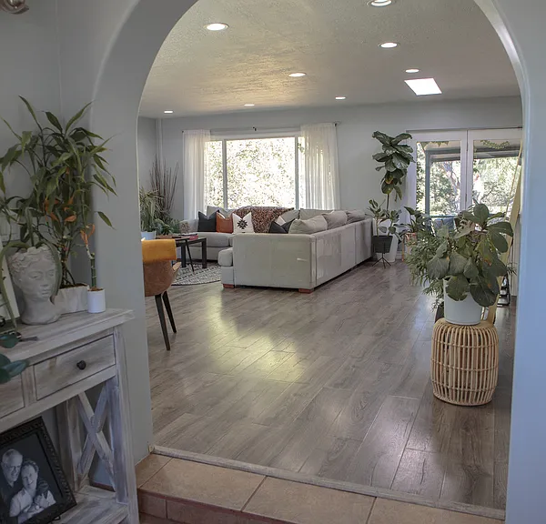 3281 E Fortuna Dr — Photo 6