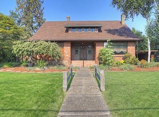 772 NW 4th St, Grants Pass, OR 97526