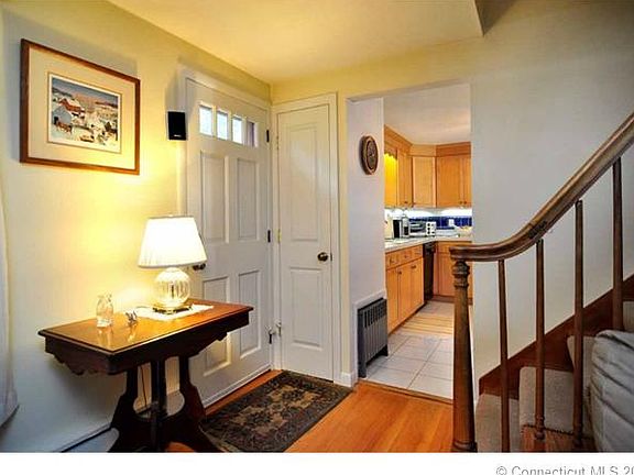 Enter this lovely home feat...