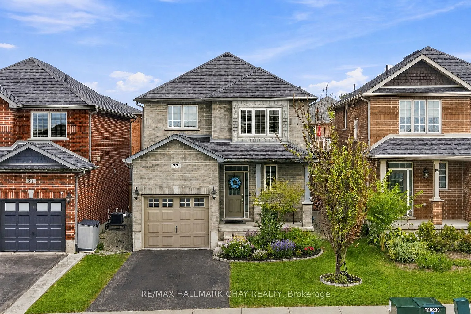 4 bed, $3,000 — Photo 1