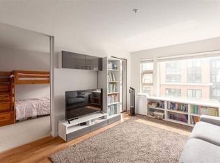 1679 Lloyd Ave #650, North Vancouver, BC V7P0A9