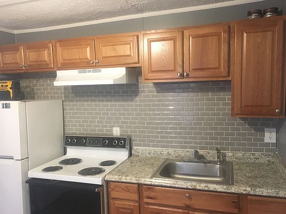 2nd image of 1141 E Rowland Ave