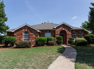 3209 Lochwood Dr, Mesquite, TX 75181