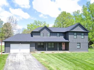 640 Terrace Dr, Zionsville, IN 46077