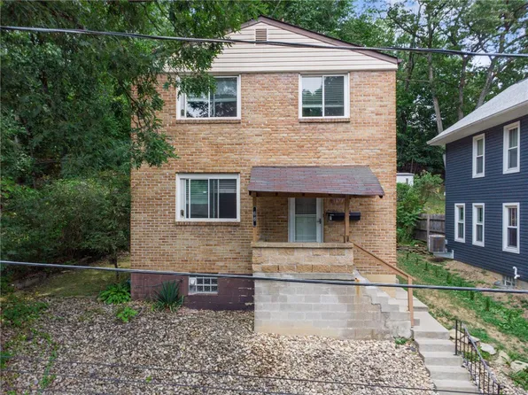 66 Park Ave, West View, PA 15229