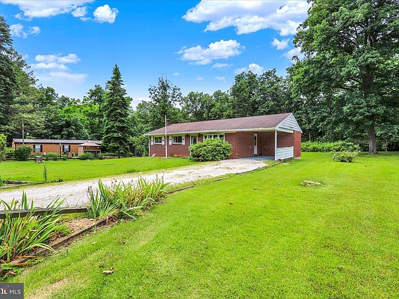 3rd image of 4986 Treher Rd