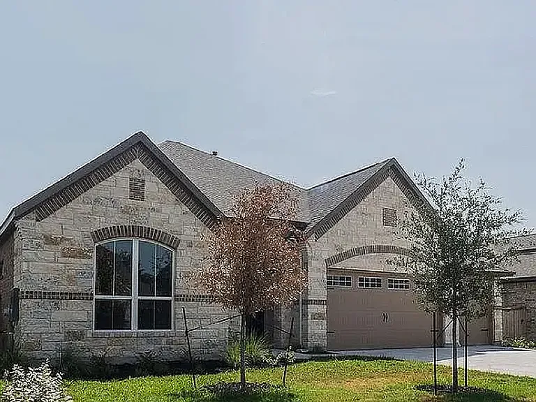 3821 Stanyan Dr — Photo 1