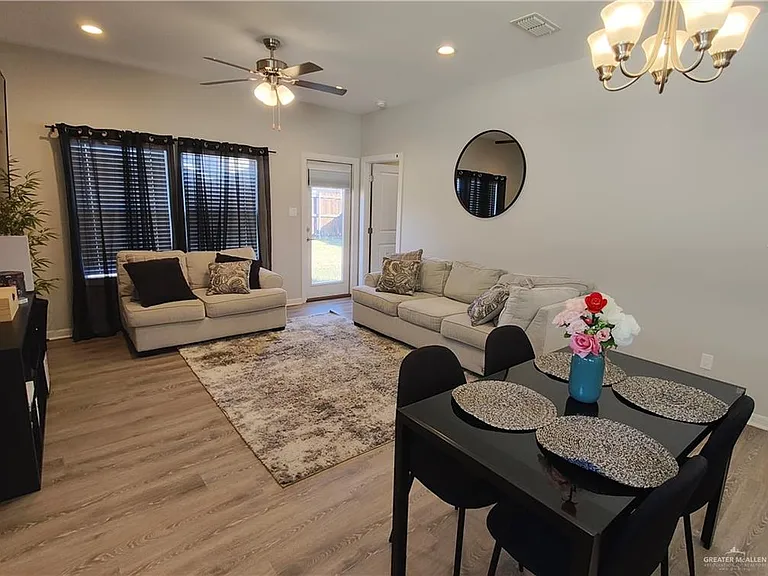 1405 E Sonador Dr S — Photo 3