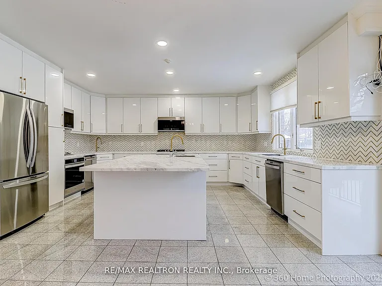 29 Sultana Ave — Photo 37
