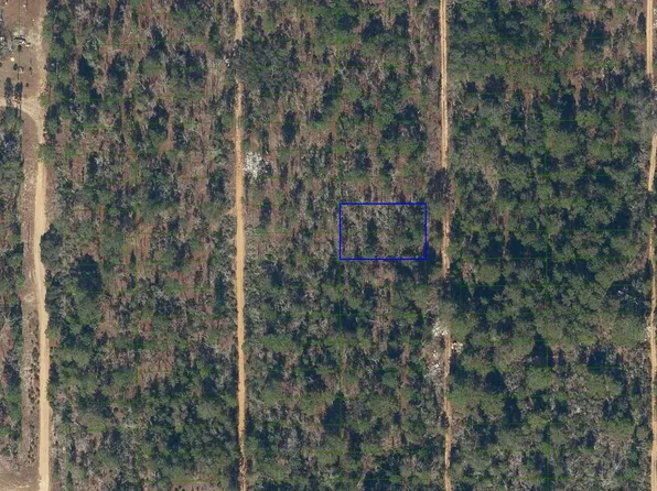 227 Maple Dr #22, Interlachen, FL 32148