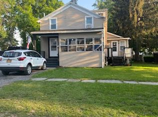 32 Green St, Seneca Falls, NY 13148