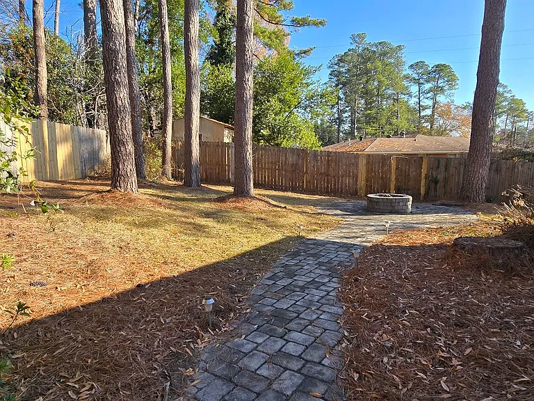 403 Aumond Rd — Photo 21