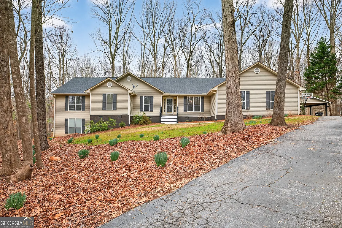 241 Staghorn Trl photo 1