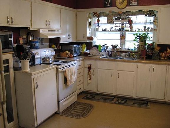 4th image of 207 W Circle Dr