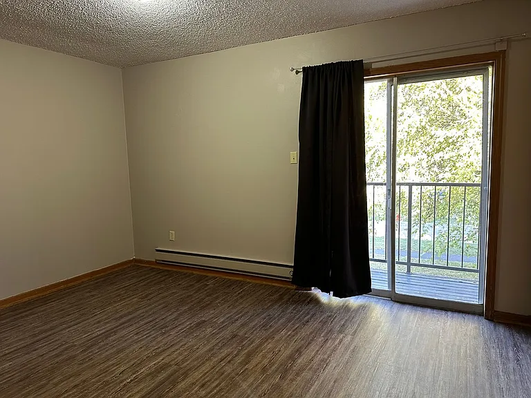 300 Market St — Photo 21