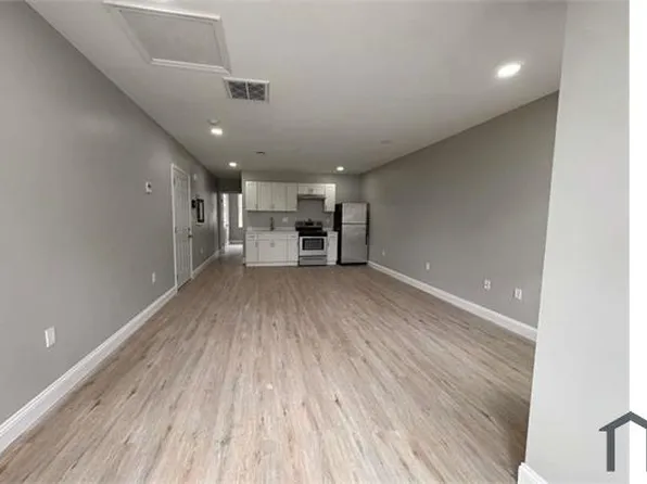 2105 Maryland Ave, Baltimore, MD 21218