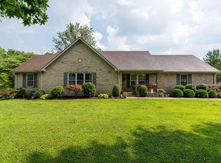 261 Willowbrook Dr, Fisherville, KY 40023