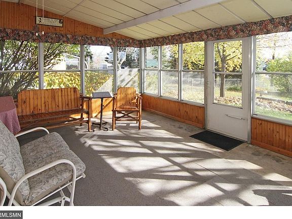 2nd image of 10909 Southview Dr