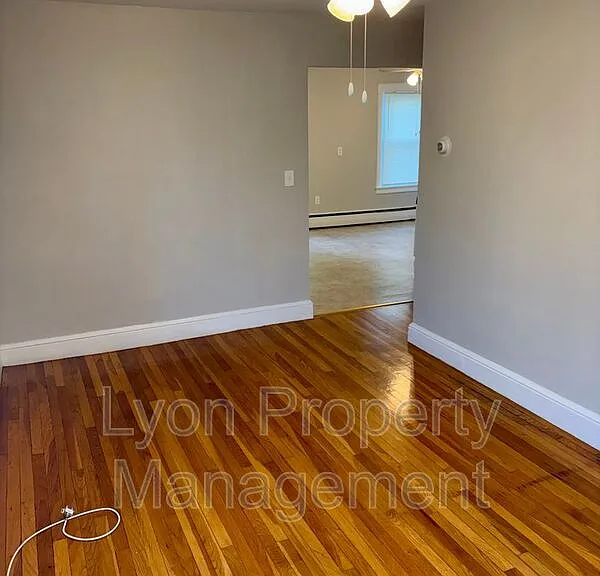 243 East St #1F — Photo 9
