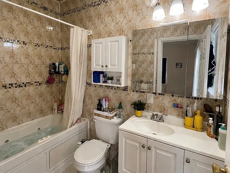 84 Thorne St #2 — Photo 9