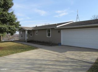 17178 Lk Car Harborview Ct, Lanark, IL 61046