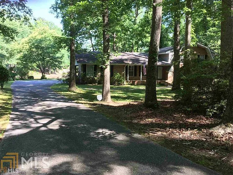 3034 Jodeco Dr photo 1