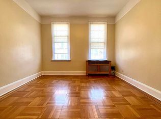 684 Woodward Ave APT 2R, Ridgewood, NY 11385