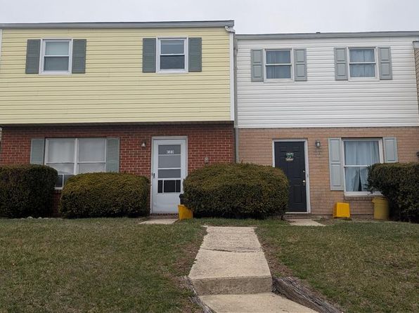 107 E Hillcrest Ln #C24